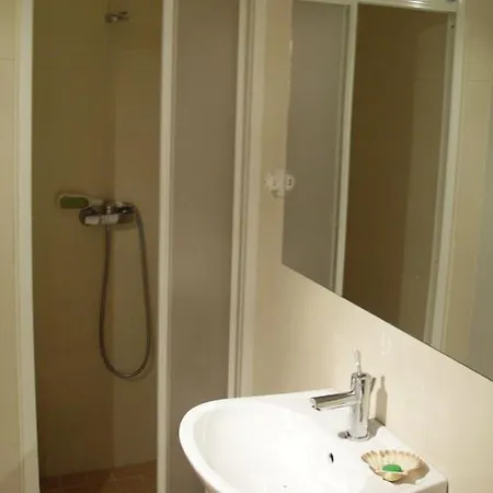 Nugal Apartament *
