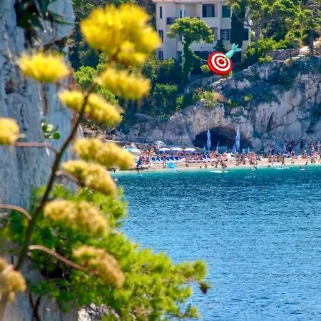 Nugal * Makarska