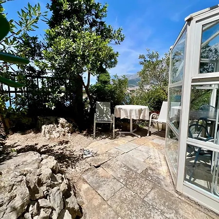 Nugal * Makarska